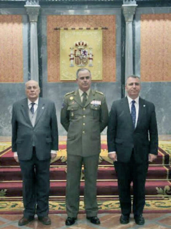 El Jefe de Estado Mayor del Ejército (JEME) concedió esta distinción que se enmarca dentro del proyecto “Marca Ejército” en Sevilla.