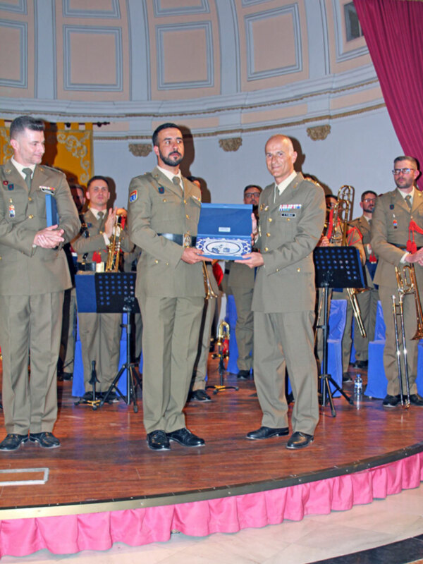 La Brigada Canaria celebró un concierto de Bandas de Guerra en Capitanea General  en Sevilla