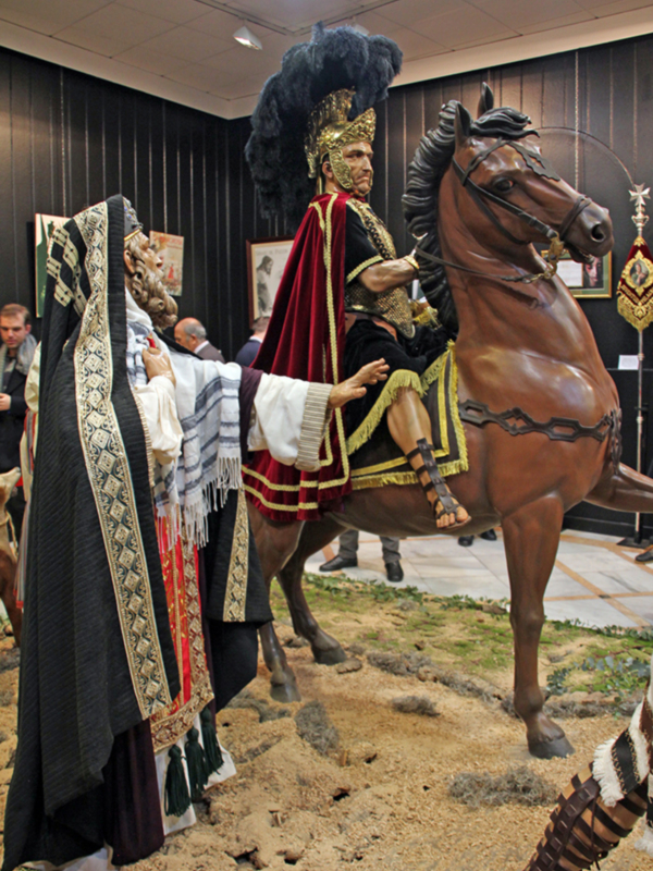 Casi 5.000 personas han visitado durante los primeros cuatro días la primera exposición de Círculo de Pasión 2024 protagonizada por la Hermandad del L