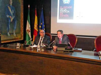 Charla-Coloquio sobre "El Estado de la Justicia en España"en el ateneo de Triana