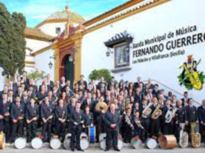 La Banda Municipal de Música “Fernando Guerrero” de los Palacio y Villafranca afirmado el acuerdo con la Hermandad de la Vera-cruz de Alcalá del Río (