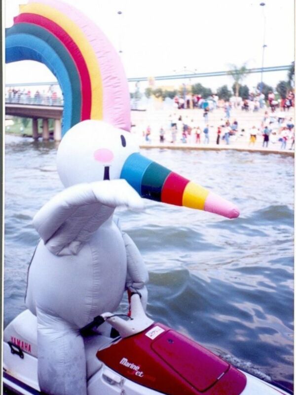 Curro vuelve a su plaza de "embajador" para promocionar Sevilla entre los jovenes