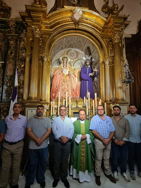 El Capataz Antonio Sánchez del Pino autentico referente del mundo del martillo de la Sevilla Cofrade