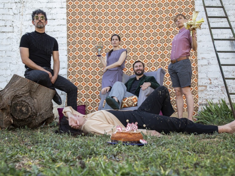 La compañía sevillana 2Proposiciones celebra con 'Still?...' su mayoría de edad