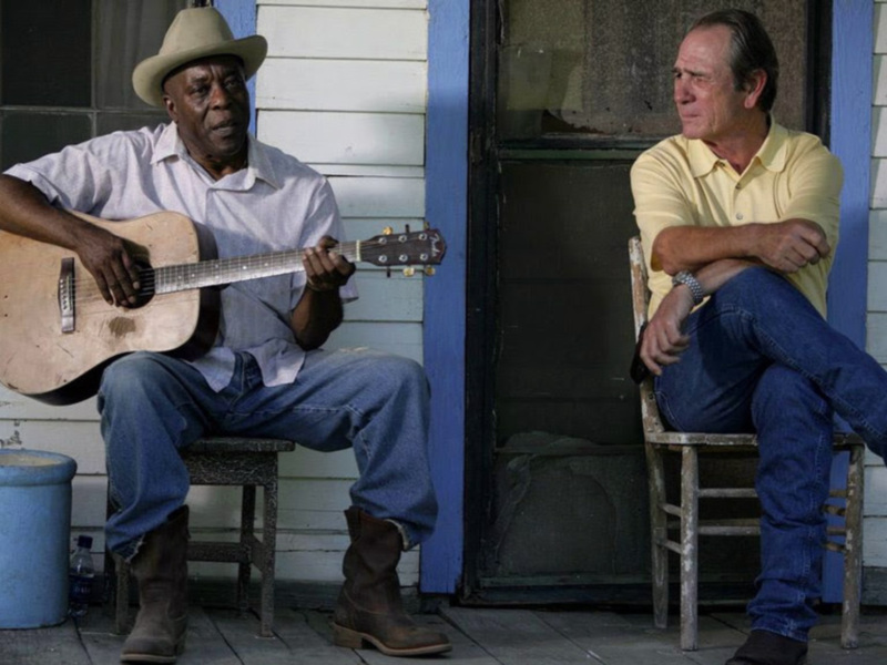 Crimen e intriga en el cine de Andalucía Televisión, con "En el centro de la tormenta"