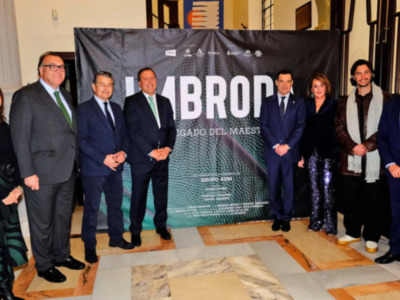 El documental "Imbroda, el legado del maestro", participado por Canal Sur, estrenado en el marco del Festival de Málaga