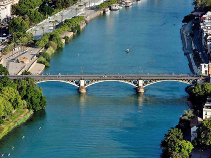 El Puente de Barcas: Un Encuentro con el Rio Guadalquivir a través de la Literatura