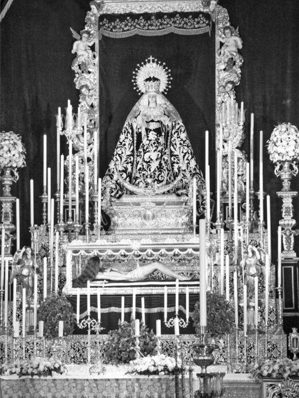 Altar de cultos para el Septenario de la Titular Mariana de la Hermandad de la Soledad  Ilipense