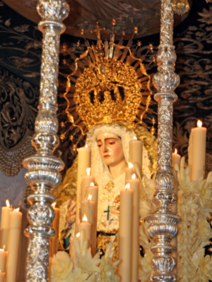 Un terrible Jueves Santo 2024 para  condenar al olvido por el mal tiempo en Alcalá del Río