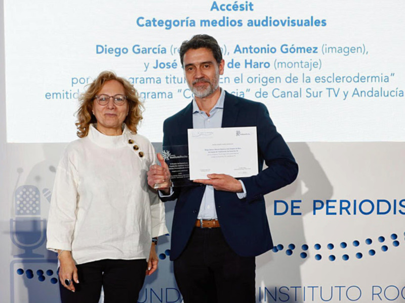 La Fundación Instituto Roche premia a ConCiencia, un programa de Canal Sur TV realizado desde el Centro Territorial de Granada