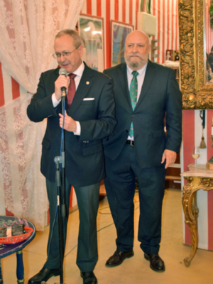 Dos galardonados en la caseta la Flamenca en el Real de la Feria de Sevilla