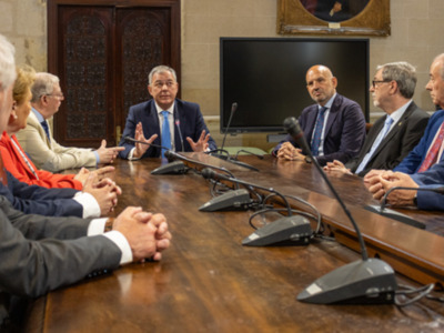  Hito religioso en  todos los puntos cardinales de  nuestra comunidad autonoma en Sevilla