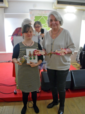 Capaz de Ser es una asociación sin ánimo de lucro, cuyo objetivo está dirigido a chicos y chicas jóvenes, con discapacidad intelectual,