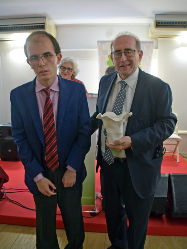 Gala benéfica CAPAZ DE SER, Premio al Coaat Sevilla