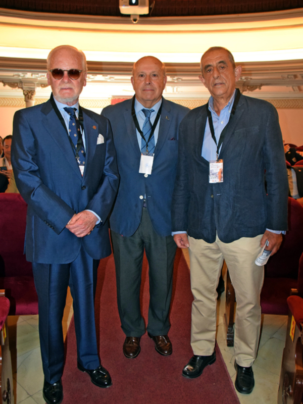 Esta iniciativa pretende difundir la historia de España a través del relato de sus ejércitos en Sevilla 