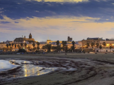 El patrimonio, paisaje y gastronomía de Rota, en "Destino Andalucía"