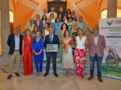 El alcalde de Sevilla recibe a los profesionales del III Encuentro de Educadores Vedruna