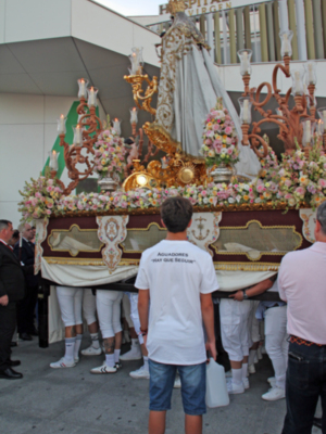 Sevilla estrena julio con las procesiones, el Carmen de San Leandro 