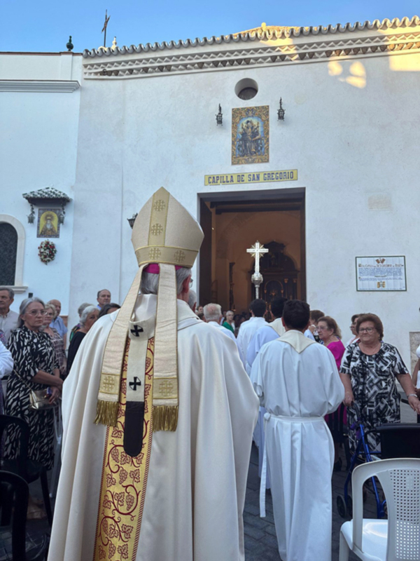Alcalá del Río celebró la bendición de las obras de restauración de la Real Ermita de San Gregorio por monseñor José Ángel Saiz