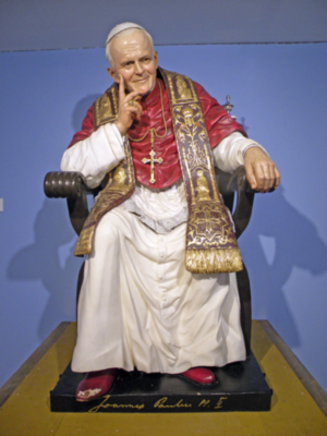 ‘Estrella de las estrellas’ muestra la evolución de la corporación trianera a través de su patrimonio