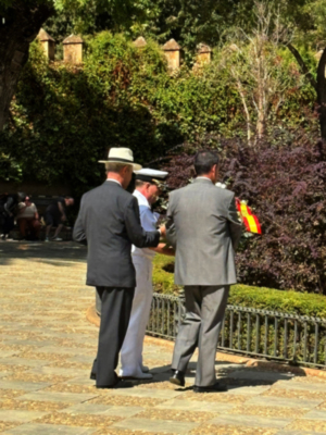 Cristóbal Colón: homenaje al descubridor y su impacto en la historia de América en evento organizado por la Real Liga Naval y el Ateneo Castrense.