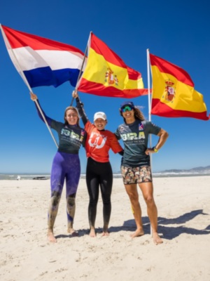 Nía Suardíaz acumula otro triunfo en la Copa del Mundo de wingfoil