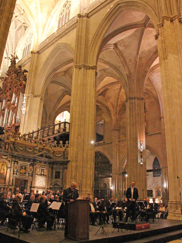Estreno de "Caminando en Esperanza", himno compuesto por Manuel Marvizón para el Congreso de Hermandades.