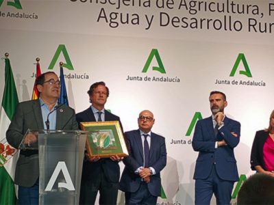 "Tierra y Mar", Premio a la mejor labor de difusión del Sector Pesquero Andaluz