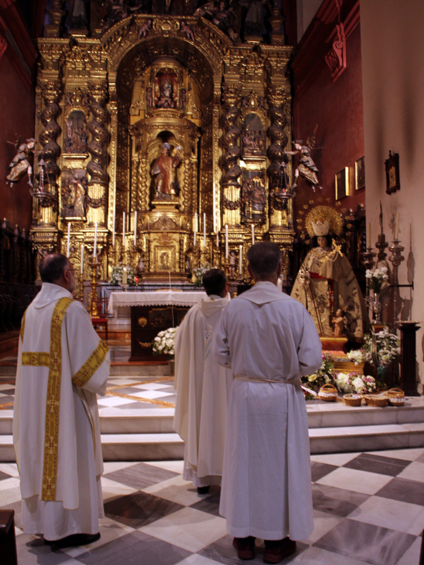  Solidaridad desde Sevilla: Misa y colecta en San Vicente por las víctimas de la DANA en Valencia