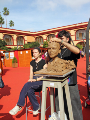  27 empresas y asociaciones protagonizan la Feria Provincial de Cerámica Artesanal en Sevilla