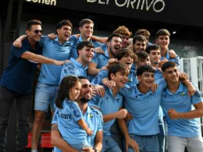 Desde la defensa, liderato recuperado en Segunda Nacional para el Club Waterpolo Dos Hermanas PQS  