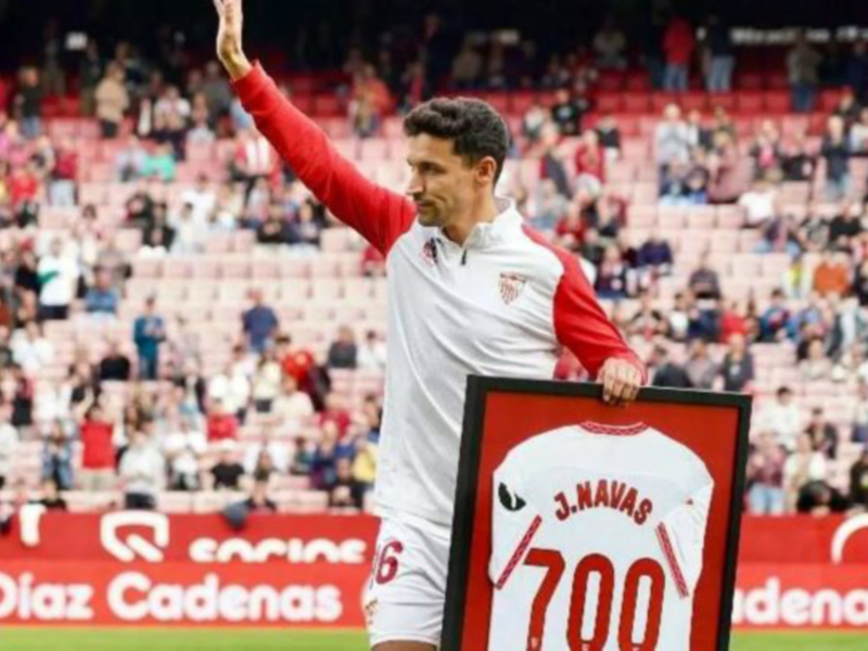  Medalla de la Ciudad y homenaje en el Sánchez Pizjuán: el adiós de Navas en Sevilla