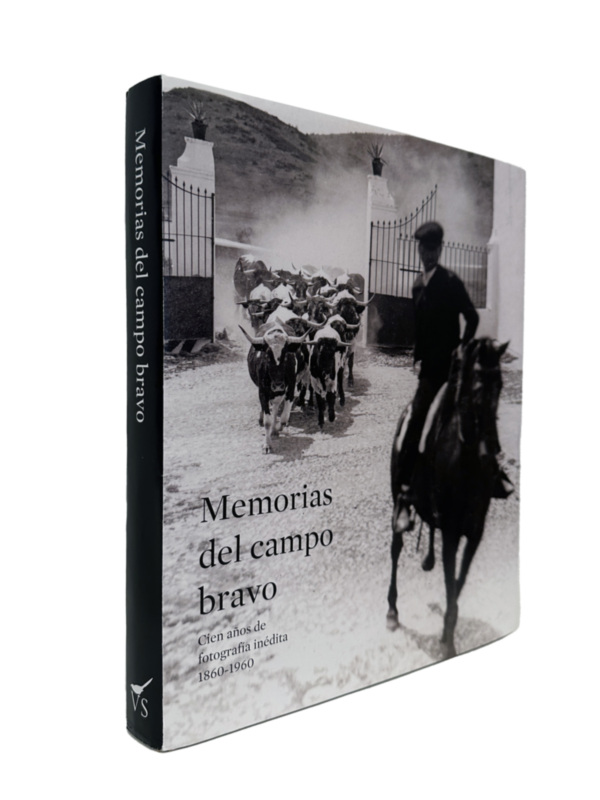 Presentado en Sevilla el libro 'Memorias del campo bravo. Cien años de fotografía inédita 1860-1960'