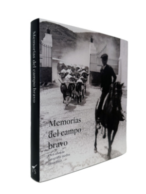 Presentado en Sevilla el libro 'Memorias del campo bravo. Cien años de fotografía inédita 1860-1960'