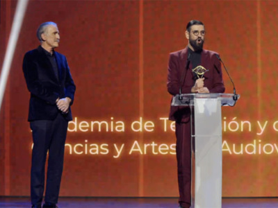 Manu Sánchez, Premio Iris 2024 al "Mejor Presentador Autonómico" de la Academia de la Televisión