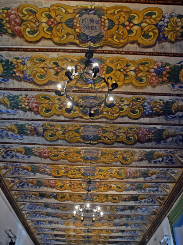 El alma de Triana en papel: Nueva edición de la revista presentación en su histórico teatro