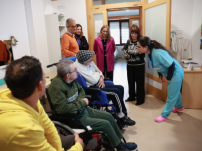 La Diputación de Cádiz financia 214 plazas para estancias en centros especializados de personas mayores o con discapacidad