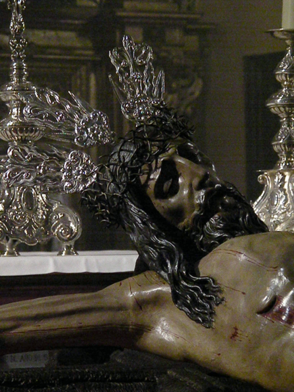  El Cristo del Buen Fin protagoniza un piadoso Vía-Crucis en el Año Jubilar en Alcalá del Río