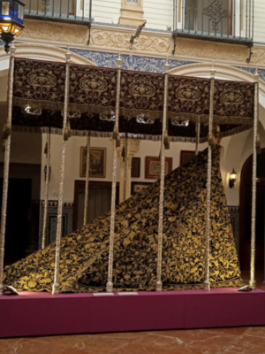  Las hermandades de Sevilla exhiben sus estrenos y restauraciones en una exposición única 