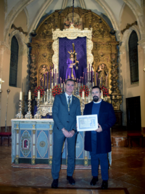  Una túnica de seda italiana y detalles dorados para Nuestro Padre Jesús Nazareno de Alcalá del Río