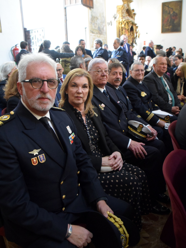  La Virgen del Rocío recibe la Condecoración de Dama del Ancla de Oro en la Función Principal de la Hermandad del Beso de Judas
