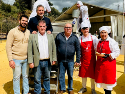  El Ateneo de Triana y el Ayuntamiento de Jabugo refuerzan sus lazos en un evento de hermandad