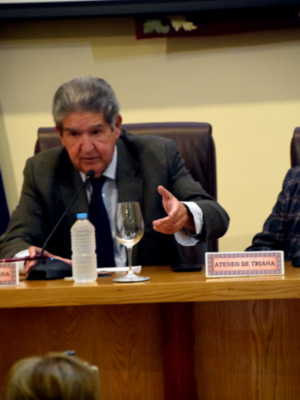  El Ateneo de Triana analiza la Semana Santa desde una perspectiva jurídica y cultural