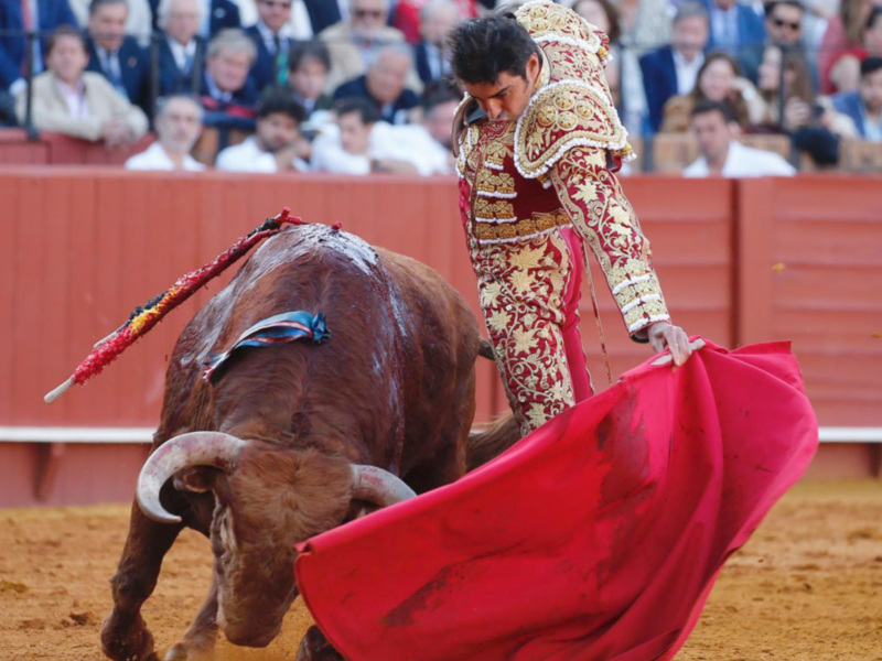 Miguel Ángel Perera pierde con la espada un triunfo importante en la once de abono