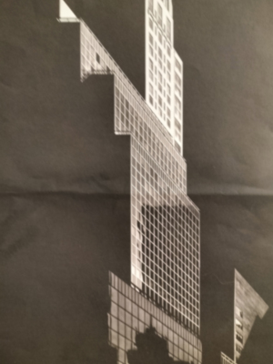 Comentario a una fotografía de José Conceptes “El eco vertical de la sombra”, incluida en el Nº 232 de la revista “Mercurio” (Junio 2025)