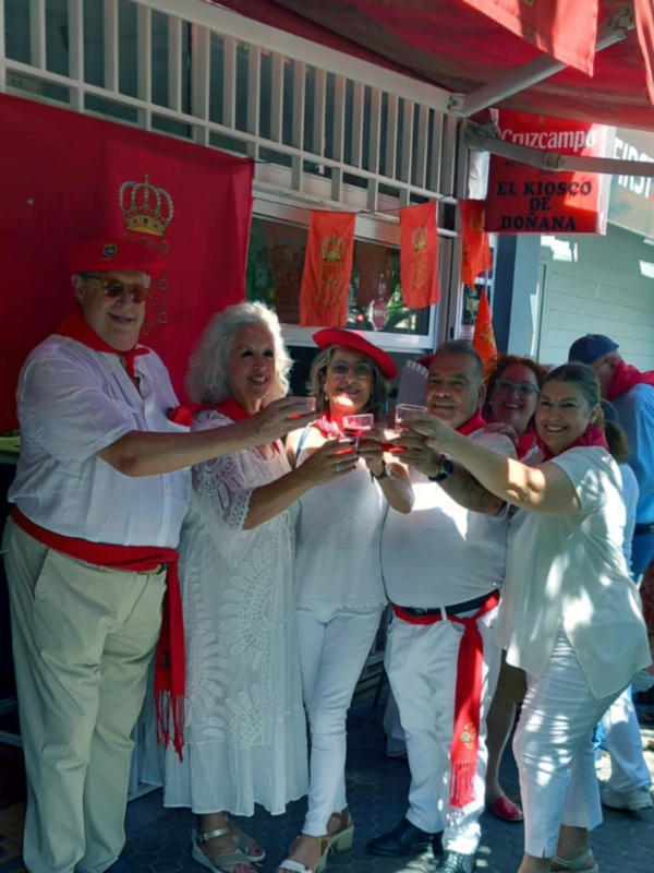  Pamplona suena en Sevilla,el barrio de Nervión celebra su particular San Fermín