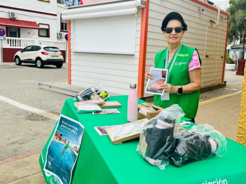 Una actividad informativa ha alertado hoy en Chipiona sobre la importancia de la prevención ante el cáncer de piel  